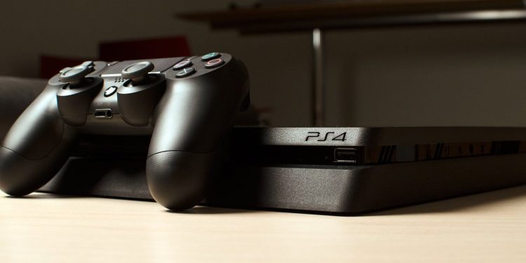 Sony PlayStation 4 Hala Alınır mı? Turuncu Levye