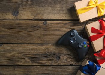 oyuncu sevgiliye hediye